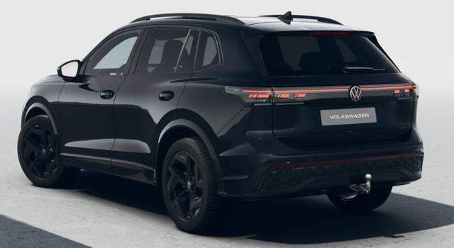 Volkswagen Tiguan R-Line Pano BlackP Nav Matrix LM19Z PrivG 