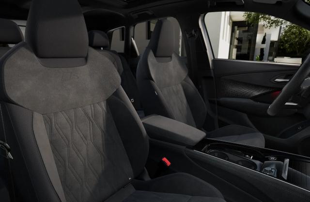 Audi Q3 quattro 2xS line Tech+ Pano KlimaP AHK 19Z 