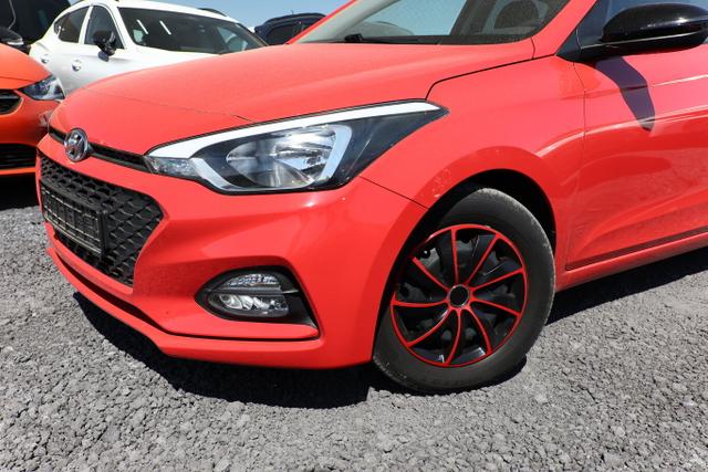 Hyundai i20 YES! 1.2 84 PDC Kam Temp SHZ CarPlay LaneAs 
