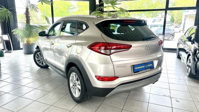 Hyundai TUCSON Trend SHZ+RFK+EPH 