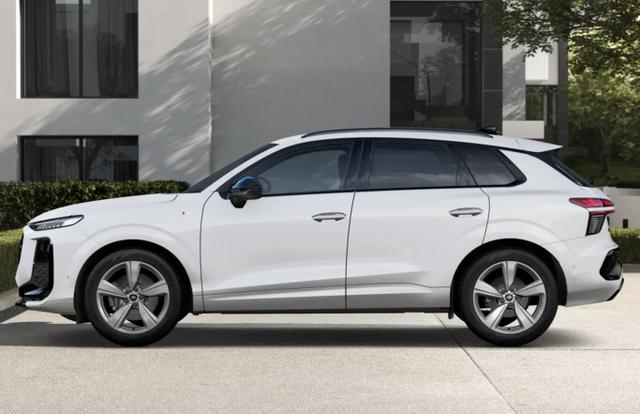 Audi Q3 S line neuesMod 2xS Tech LED+ KlimaP 19Z ExtP 