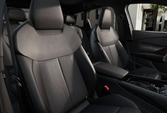 Audi Q3 S line neuesMod 2xS Tech+ Matrix Leder 19Z AHK 