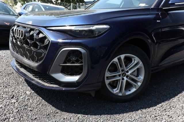 Audi Q5 S line TDI 204 Tech Pano PrivG Kam VirCo+ eHK 
