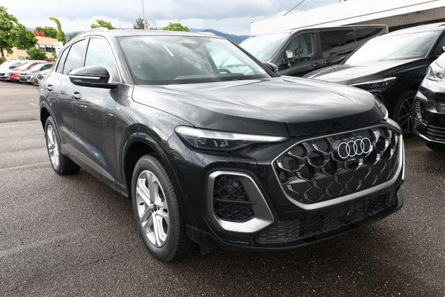 Audi Q5 S line TDI 204 Tech Pano PrivG VirCo+ eHK 19Z 