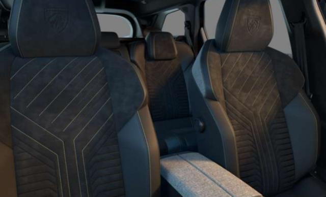 Peugeot 5008 Hybrid GT Excl. KomfortP 360&deg; ACC SHZ CarP 