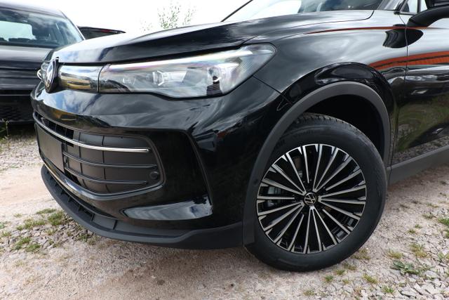 Volkswagen Tiguan DSG LED+ Pano Nav 5JGar IQ.DRIVE LM18Z 