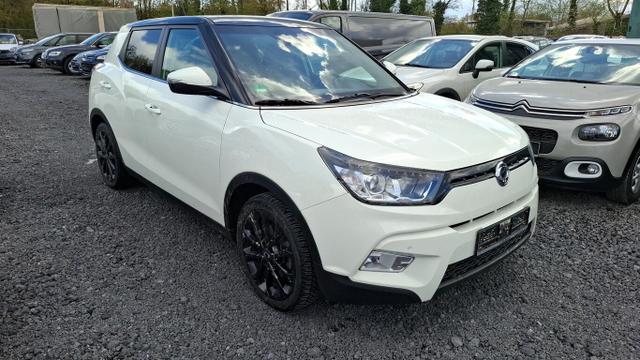 Ssangyong Tivoli Black & White 1.6 e-XGi 128 Nav PDC Temp 