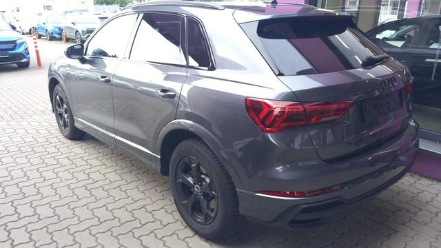 Audi Q3 S line 45 TFSI e tronic Matrix Pano 20Z ACC 
