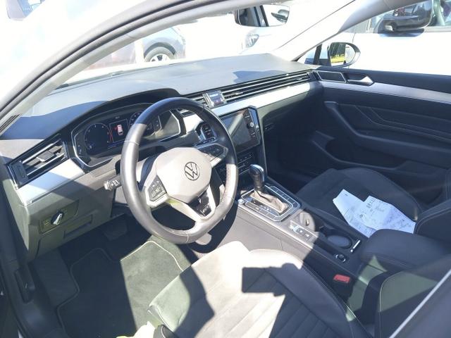 Volkswagen Passat Variant Elegance TDI 200 DSG R-line Nav 