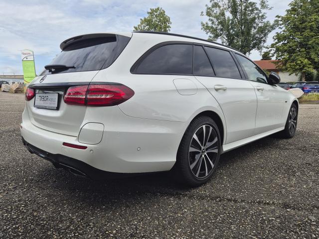 Mercedes-Benz E-Klasse AMG Line E 300 de T Multibeam Distronic Widescr. 