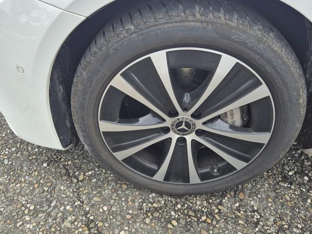 Mercedes-Benz E-Klasse AMG Line E 300 de T Multibeam Distronic Widescr. 
