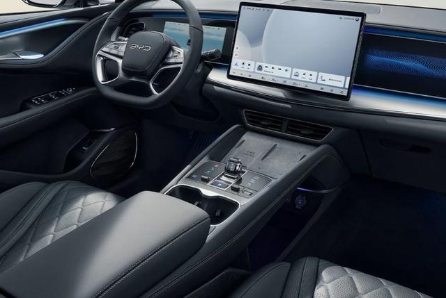 BYD Sealion 7 Design 530 AWD 456kmReichw Pano 360Kam 