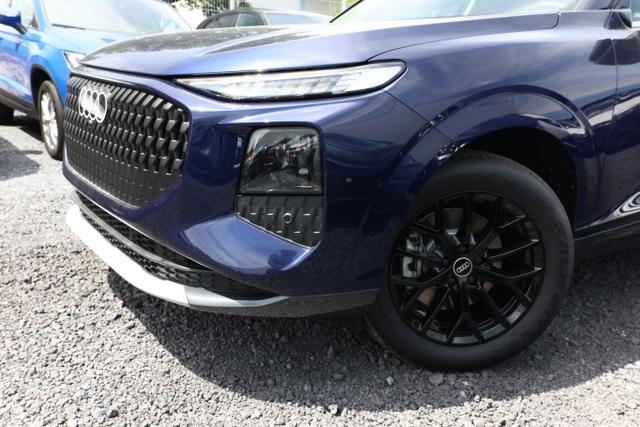 Audi Q3 Intense Tech LED+ KlimaP MMI+ Keyl PrivG 18Z eHK PDC+ 