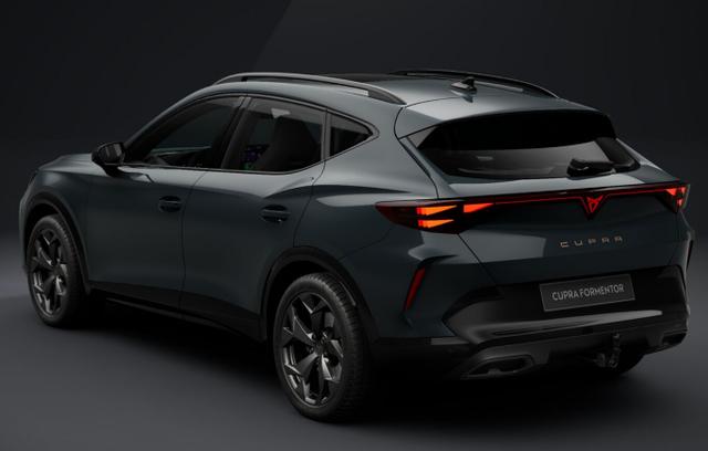 Cupra Formentor DSG 4Drive Dinamica Pano EdgeP AHK SHZ 