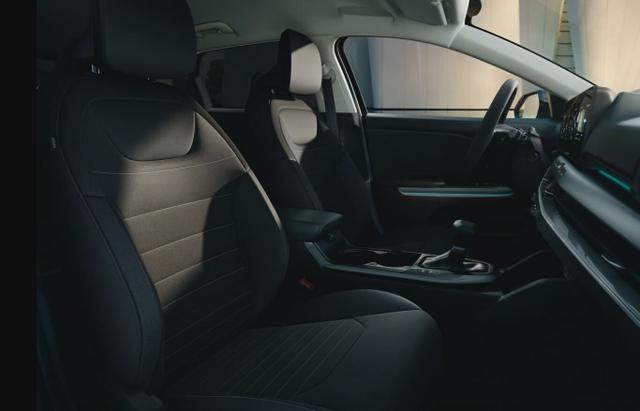 Kia K4 MT Vision SHZ ACC PrivG TotW LM17 Nav Keyl 