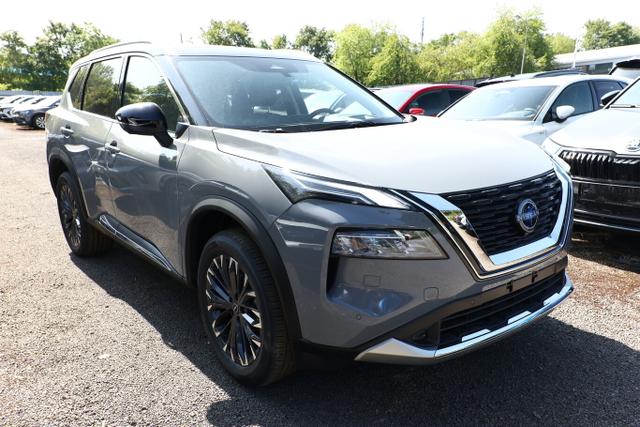 Nissan X-Trail Tekna Pano 4xSHZ HUD PrivG LED 360&deg; Nav 