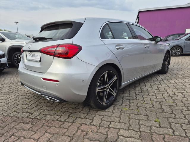 Mercedes-Benz A-Klasse Progressive A 200 Nav SHZ ParkAs Kam Temp LM18Z 