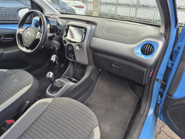 Toyota Aygo x-play club 1.0 72 Kam Klimaanlage LM15Z 