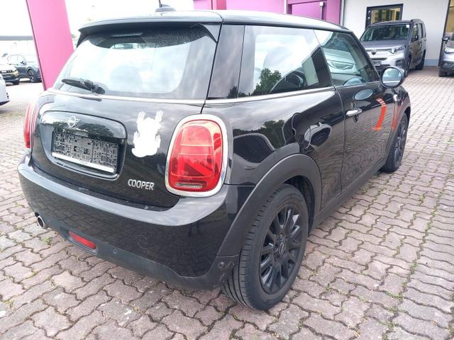MINI Cooper Baker Street 136 Aut. Edition ConNav 