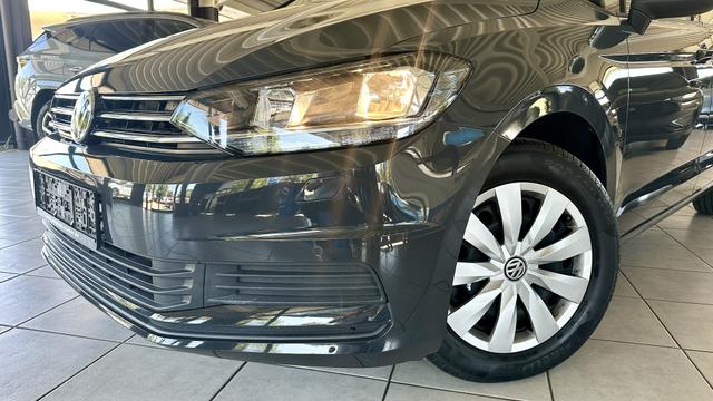 Volkswagen Touran 1.5 TSI Comfortline 7-Sitzer SHZ ACC EPH Climatronic 