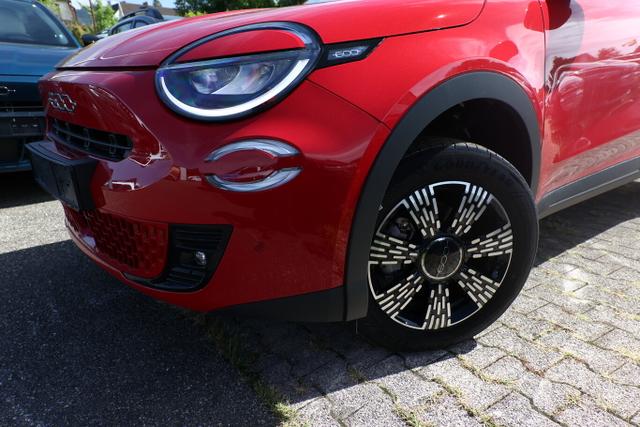 Fiat 600 ICON Hybrid SHZ Keyl Nav Kam 2xPDC LED CarP 