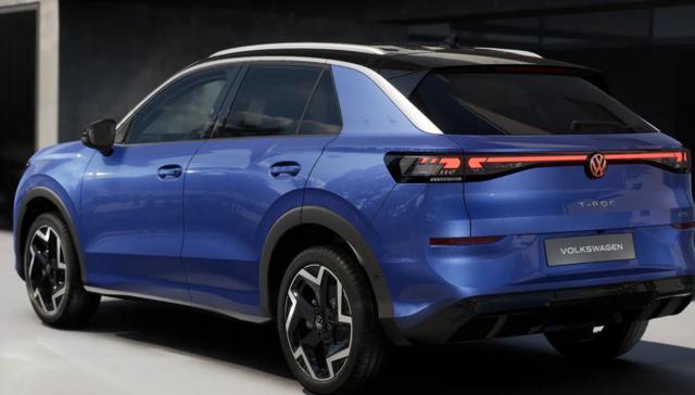 Volkswagen T-Roc R-Line EasyO AHK 5JGar Kam ParkAssPro 