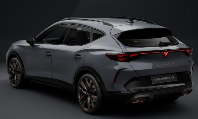 Cupra Formentor e-HYBRID 19" EdgeP Kam eHk Keyless Amb 