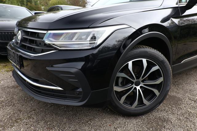 Volkswagen Tiguan UNITED 1.5 TSI 150 LED PDC Nav LM17Z AppC 