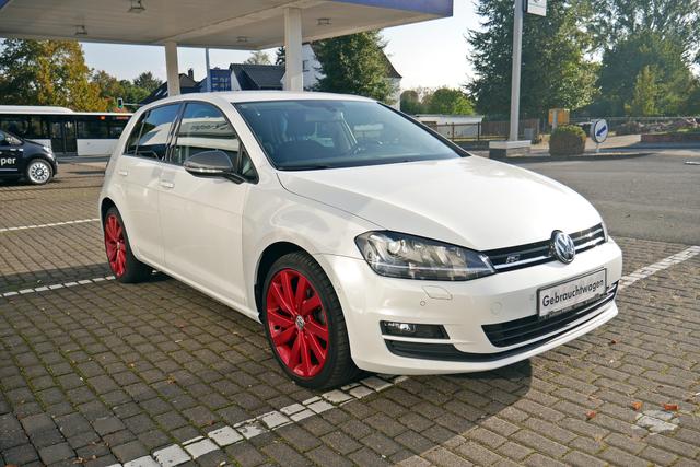 Volkswagen Golf VII 1.2 TSI Standheizung Kamera Navi 