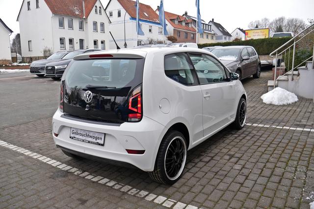 Volkswagen up! 1.0 move Bluetooth Sitzheizung Tempomat PDC 