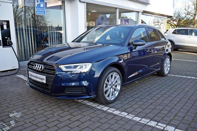 Audi A3 Sportback 35 TFSI Black-Style Design Leder Navi 