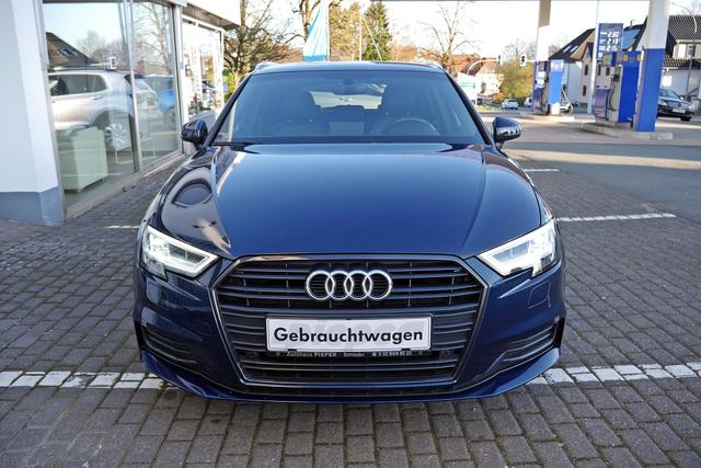 Audi A3 Sportback 35 TFSI Black-Style Design Leder Navi 