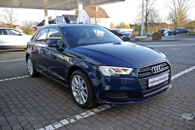 Audi A3 Sportback 35 TFSI Black-Style Design Leder Navi 