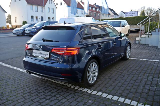 Audi A3 Sportback 35 TFSI Black-Style Design Leder Navi 