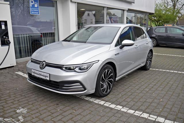 Volkswagen Golf VIII 1.5 eTSI Style AHK Standheizung Matrix 