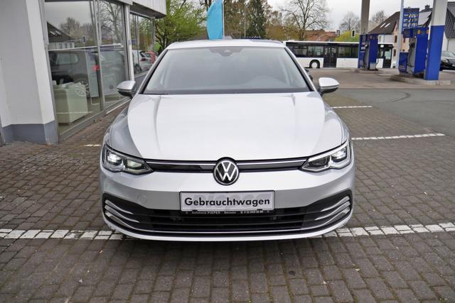 Volkswagen Golf VIII 1.5 eTSI Style AHK Standheizung Matrix 