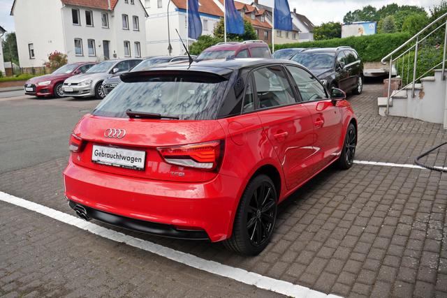 Audi A1 Sportback 1.4 TFSI Sport-Black-Style Xenon PDC Sitzhzng 