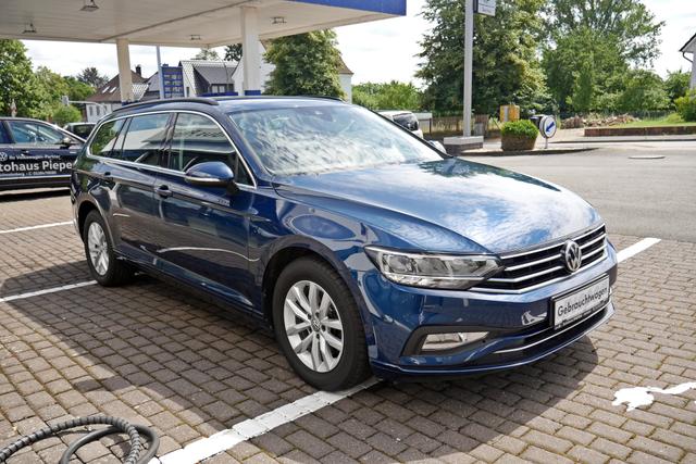 Volkswagen Passat Variant 2.0 TDI DSG Business AHK Kamera Navi 