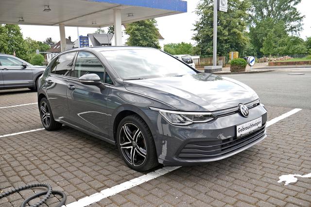 Volkswagen Golf VIII 1.5 TSI Life App-Connect ACC LED 