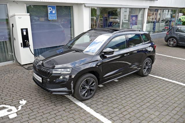Skoda Karoq 2.0 TDI 4x4 Sportline Vollausstattung ohne Soundsystem 