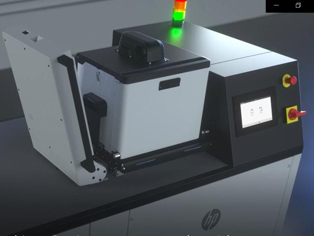 3D-Druck-Workflow Automatisiertes_Entpacken Unpacking-Station HP-Jet-Fusion-5200 Entpacken Bauräume-Entpacken