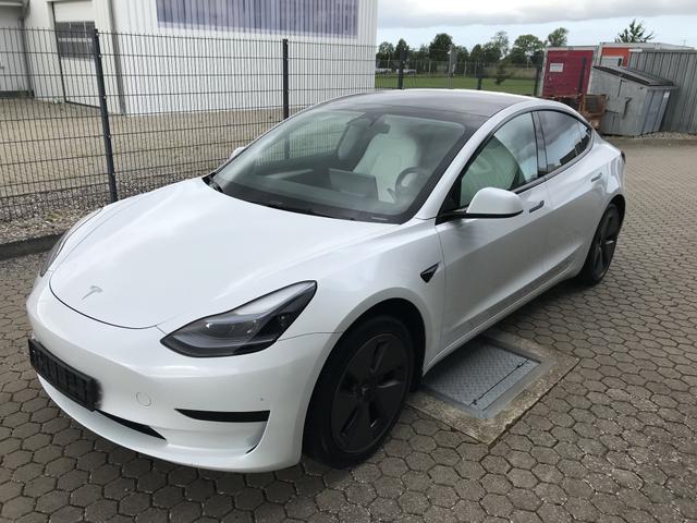 Tesla Model 3 RWD 60 kwH 