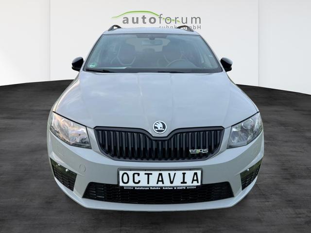 Skoda Octavia Combi 2.0 TSI RS 