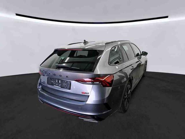 Skoda Octavia Combi 2.0 TSI RS Head-Up Display, PARK ASSIST, Infotainment Columbus 