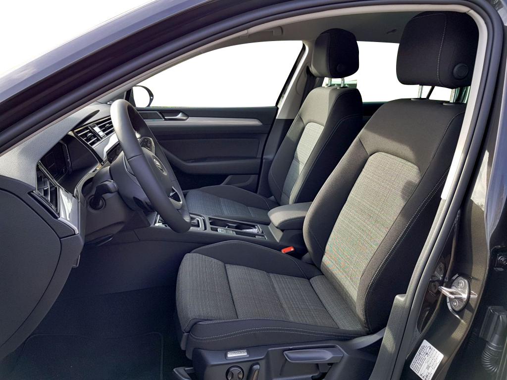 Extra-Rabatt für VW Passat Variant mit Top-Ausstattung - AUTO BILD