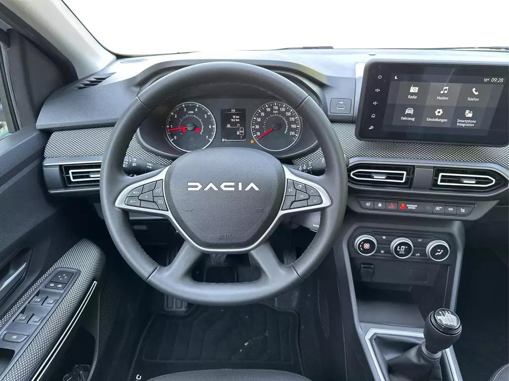 Dacia Jogger Essential 7-SITZER+LED+SHZ+MEDIA CONTROL Neuwagen mit Rabatt -  EU-Reimporte günstig