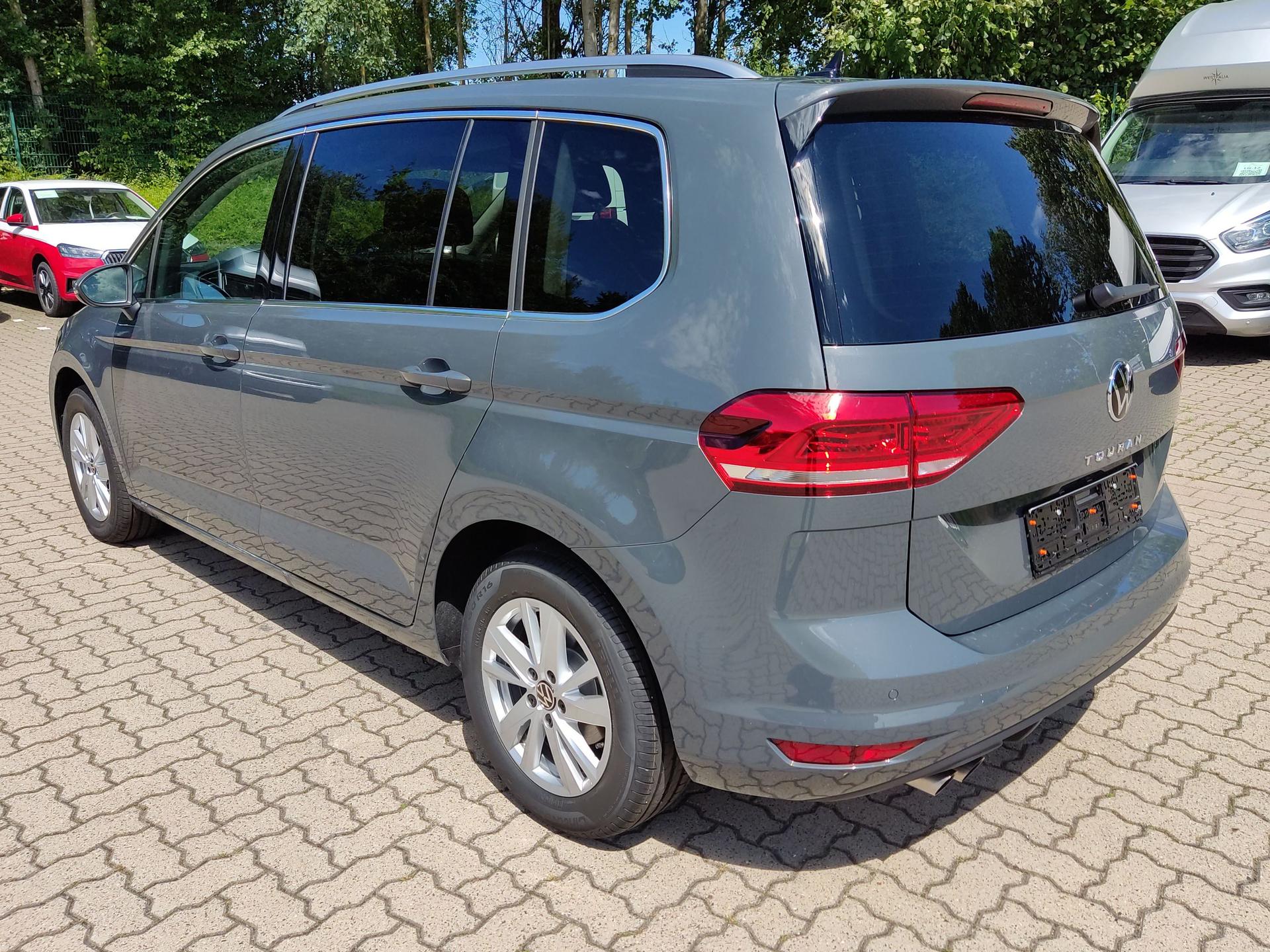 Volkswagen Touran Highline 7 SITZE+AHK+ACC+SHZ+EASY OPEN EU