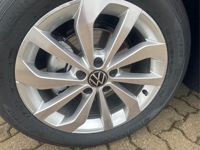 Volkswagen / T-Roc / / / / TRAVEL ASSIT+ACC+SHZ+PDC+KAMERA