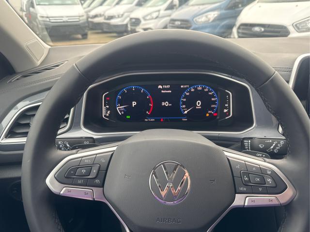 Volkswagen / T-Roc / / / / TRAVEL ASSIT+ACC+SHZ+PDC+KAMERA