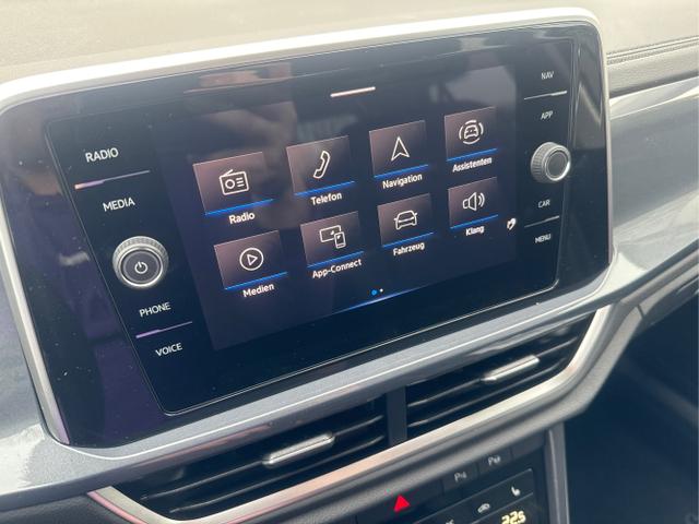 Volkswagen / T-Roc / / / / TRAVEL ASSIT+ACC+SHZ+PDC+KAMERA